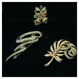 vintage Crown Trifari leaf brooch, vintage silv..