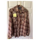 Menï¿½s Wrangler Pearl snap brown plaid XL