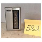 Vintage Panasonic RF-444 portable AM/FM stereo ..