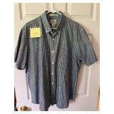 Menï¿½s LL Bean striped short sleeve button down XL