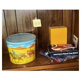 vintage Manor Bakers fruitcake tin, American Fl..