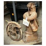 Antique cast iron hand water pump & antique cas..