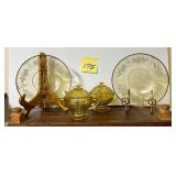 vintage Federal Glass plate in the amber 'Sharo..