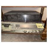 Vintage Realistic Clarinette 103 AM/FM stereo a..