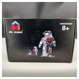 NIB-HI-Reeke Space Astronaut Brick Building Set