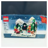 NIB-LEGO Winter Elves Scene