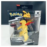 NIB-Pokï¿½mon Typhlosion-Articulated Action Figure