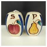 VTG Ceramic Apple & Pear Salt & Pepper Shakers