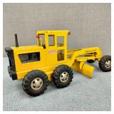 1970s Tonka Road Grader Toy