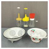 VTG Kitchen Accessories-Federal Housewares Plus