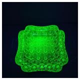 VTG Daisy & Button Vaseline Glass Ashtray