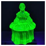 VTG Mosser Vaseline Glass Colonial Lady Powder Box