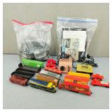 VTG HO TYCO Electric Model Trains Cars/Accessories