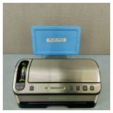 New-FoodSaver 2-in-1 Vacuum Sealing System V4880
