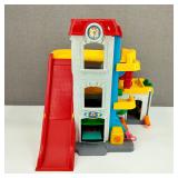 VTG 1999 Fisher Price Little People Garage