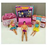 VTG Barbies Cases/Tyco Kitchen Littles Deluxe Set
