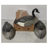 (5) VTG Victor D12 Large Canada Geese Decoys