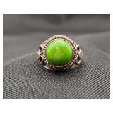 .925 Sterling Silver & Green Stone Ring Size 6