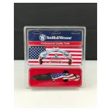 Smith & Wesson American Hero Knife & Tin