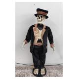 Huge VTG Gemmy 5 Ft Dancing Skeleton