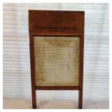 Antique Howard Manufacturing Glass Washboard