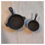 VTG Wagner Ware 1050 Cast Iron Ashtray +