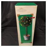 Hallmark Sugar Plum Table Top Topiary