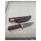 Damascus Steel Hunting Knife With Leather Sheath