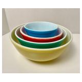 VTG PYREX- PRIMARY COLOR NESTING BOWLS