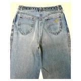 VINTAGE 80'S H.I.S. DENIM JEANS + GRAPHIC TEE