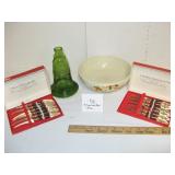 Autumn Leaf Bowl & Green Bell