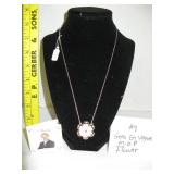 Gems En Vogue M.O.P. Flower Necklace