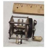 Vtg 'Hendryx' 60 Raised Pillar Fishing Reel