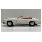 MAISTO ï¿½55 Mercedes Benz 190 SL 1:18 Scale Diecast
