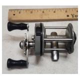 Vtg Pflueger Supreme 510 Level Wind