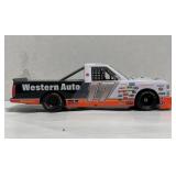 Racing Champions Darell Waltrip Chevy C-1500 1:18