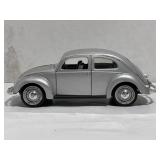 MAISTO ï¿½51 VW Split-Window Bug 1:18 Scale Diecast