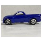 MAISTO 2000 Chevy SSR 1:24 Scale Diecast