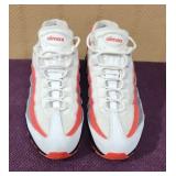 Sz 8 Nike Air AirMax 749766-112