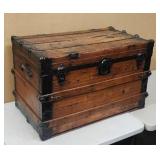 Vtg Wheeled Chest/Entertainment Center 20ï¿½22ï¿½35 w/