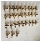 (30) 3/4'ï¿½1/2' Assorted Brass Pex-A Tees