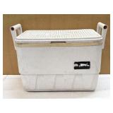 17 in. IGLOO Cooler w/Handles