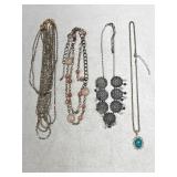 Set of (4) Assorted Womenï¿½s Necklaces