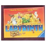 'Labyrinth' A Race for Treasures in a Moving Maze