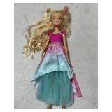 Barbie Endless Hair Kingdom 17'/43cm Large