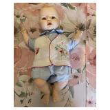 Vtg. Doll Couldnï¿½t Find Maker From label it says