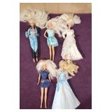 (5) 1966 Pat. Barbie Dolls, Bottom R is Sleeping