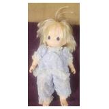 Vtg '92 Precious Moments 'Pretty as a Picture'