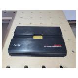 4 CHANNEL CAR AUDIO AMPLIFIER