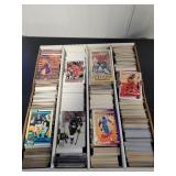 LARGE LOT OF SPORTSCARDS (1)
